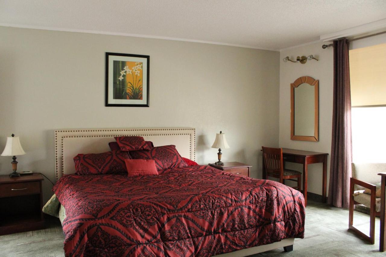 American Travel Inn Пульман Экстерьер фото